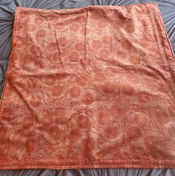 Pottery Barn Knowles Pillow Cover- 24"x24" - Picture 4 of 8